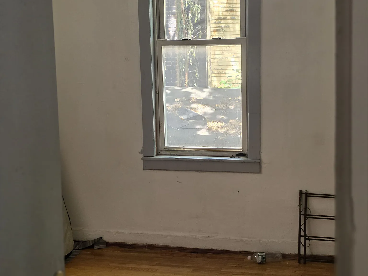 4 bed, 4278 sqft, $3,500 — Photo 4