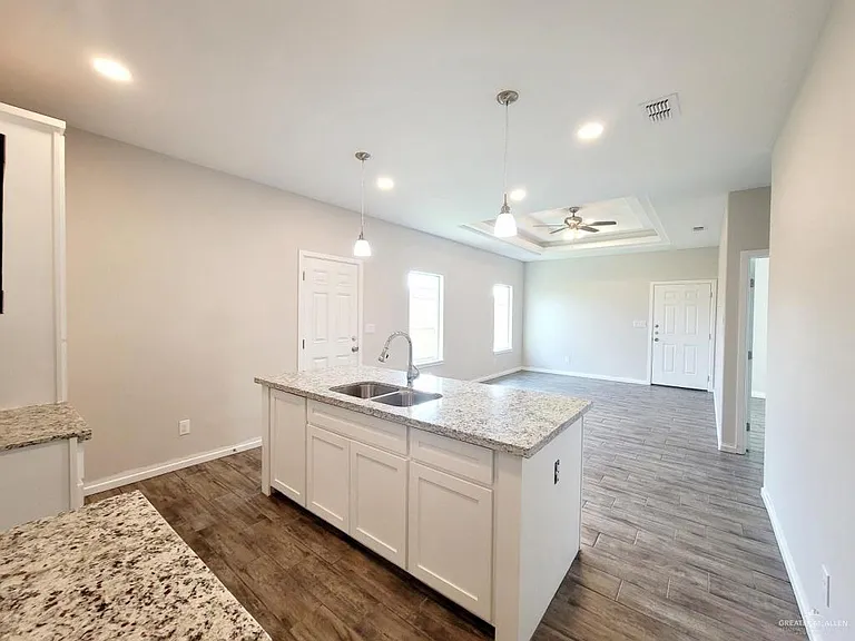 5704 Sandpiper Ave #2 — Photo 4