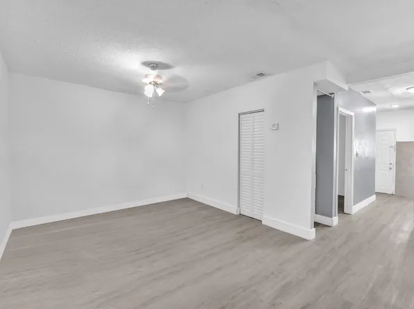 7500 Lincoln St #1, Hollywood, FL 33024