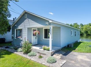 3529 Bonstead Rd, Clay, NY 13041