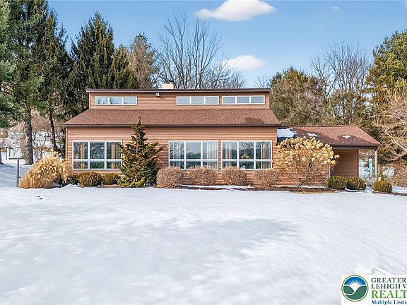 5th image of 4793 Main Rd W