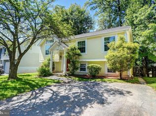 18304 Swan Stream Dr, Gaithersburg, MD 20877