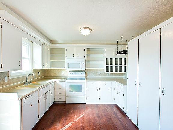 4th image of 111 Dalewood Dr