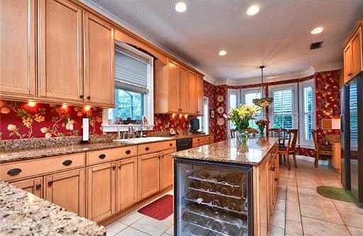 2nd image of 2914 Bayshore Vista Dr
