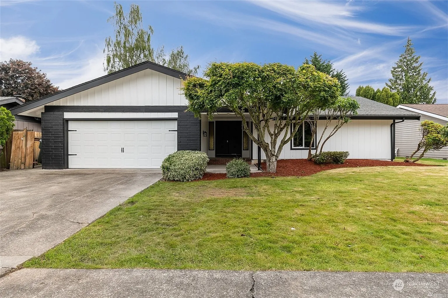 3914 Gardenia Street photo 1