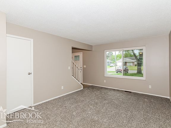 3rd image of 3603 Greenview Dr