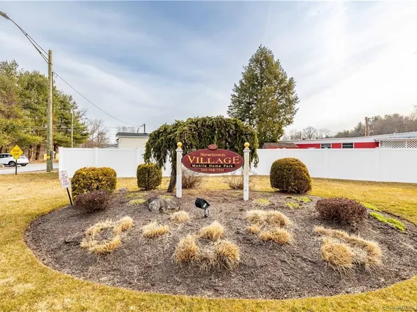 301 South Main Street #16A, Newtown, CT 06470