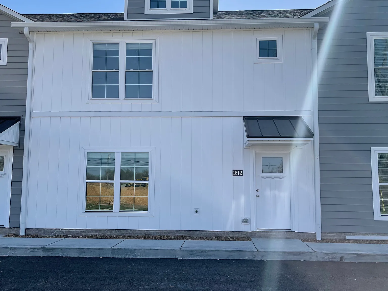 2 bed, 2.5 bath, 1550 sqft, $1,550 — Photo 2