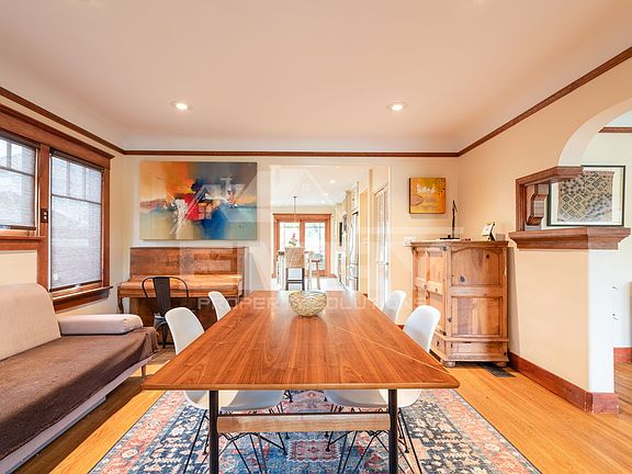 4th image of 4326 Victoria Park Pl #1