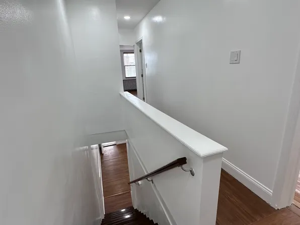 7108 Marsden St, Philadelphia, PA 19135