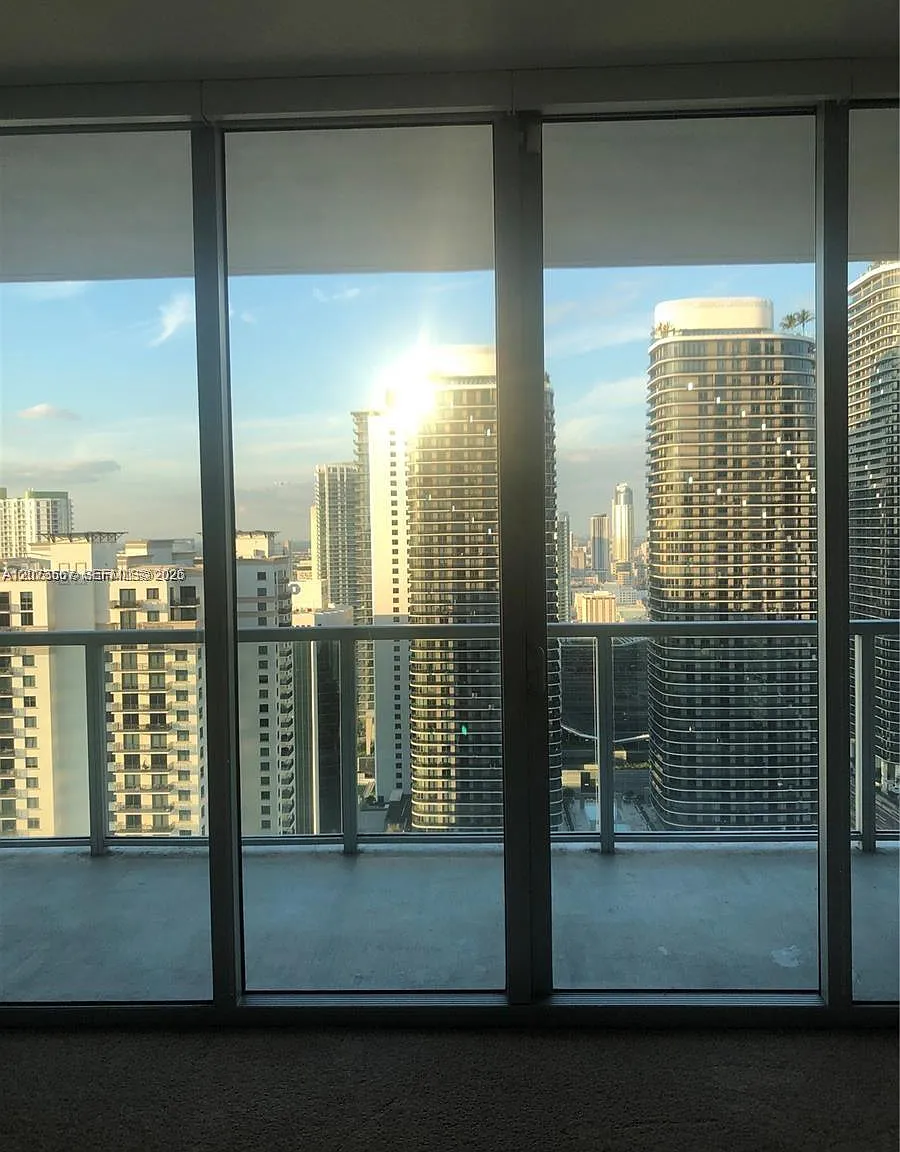 The Axis On Brickell Ii C — Photo 1
