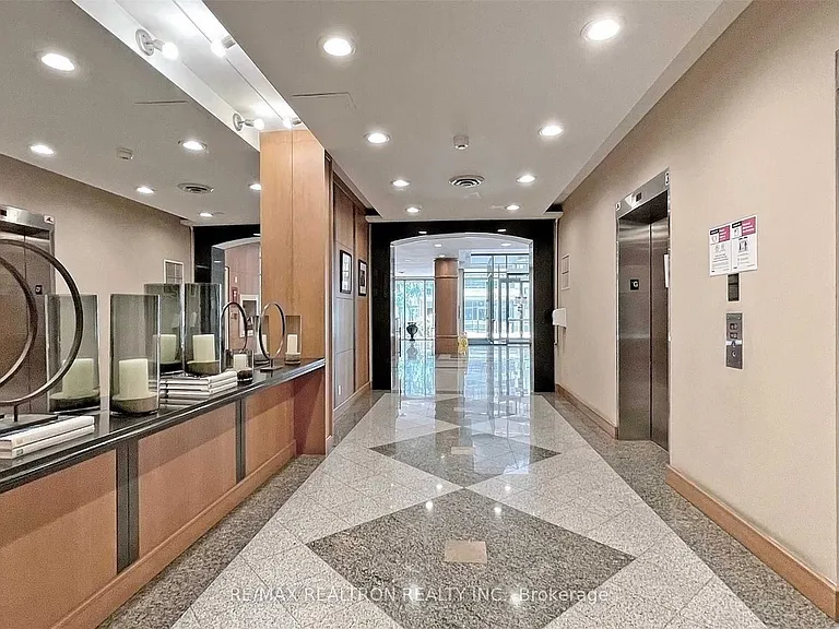 260 Doris Ave #1606 — Photo 4