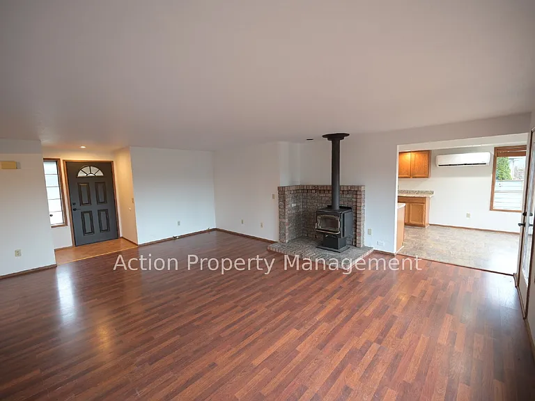 40 Brittany Ln — Photo 4
