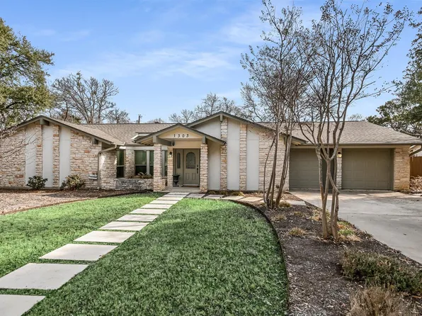 1303 Dragon Dr, Round Rock, TX 78681