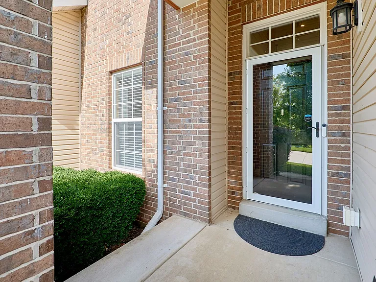 5233 Mirasol Manor Way — Photo 4
