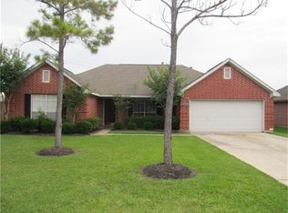 110 Summer Breeze Dr, La Porte, TX 77571
