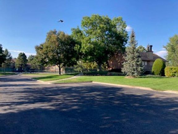 Cherry Creek Meadows Clubhouse/pool/tennis court area