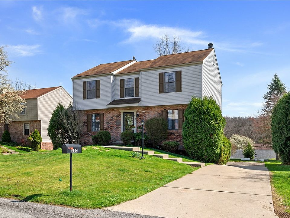 1st image of 910 Glenwood Ct