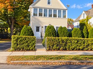 17 Beacon Ave #1, Holyoke, MA 01040