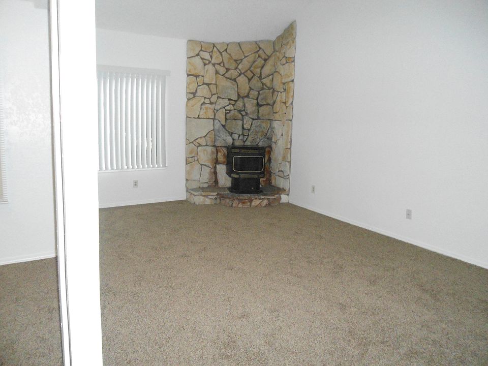 2nd image of 1033 Tyler Way