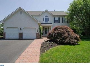 10 Chickory Pl, Newtown, PA 18940