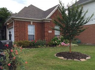 393 Fountain Crest Dr, Memphis, TN 38119