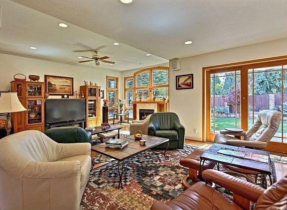 5th image of 5898 Burchell Ave