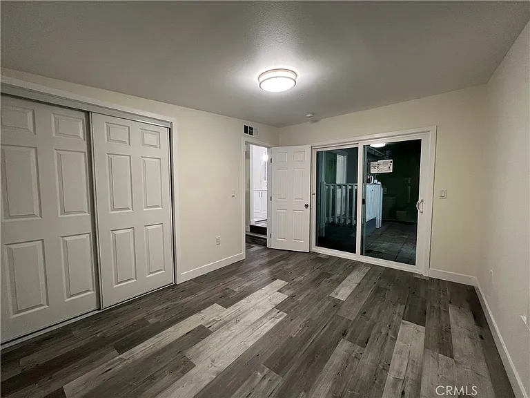 600 W Wilshire Ave — Photo 10