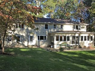85 Manor Dr, Basking Ridge, NJ 07920