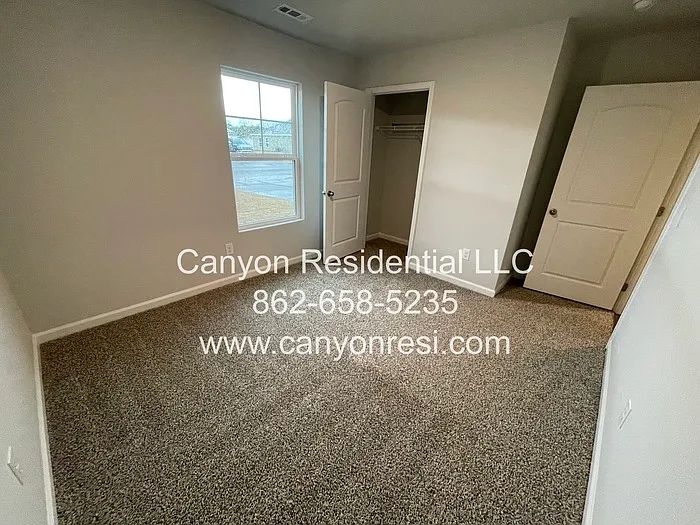 122 Syd Rd — Photo 10