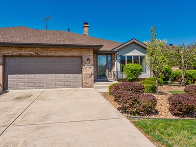 185 Bent Tree Ln, New Lenox, IL, 60451