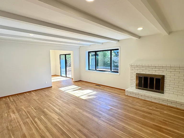 236 Cherry Ave — Photo 3