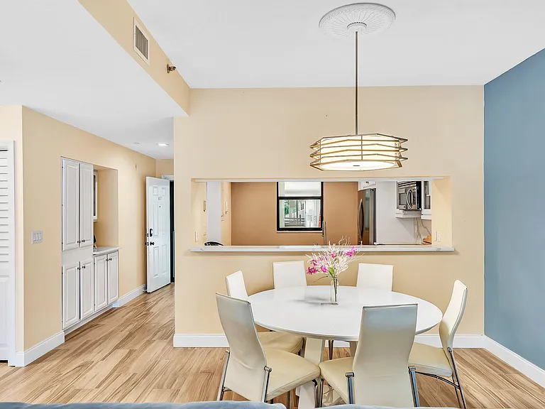 827 Oak Harbour Dr — Photo 39