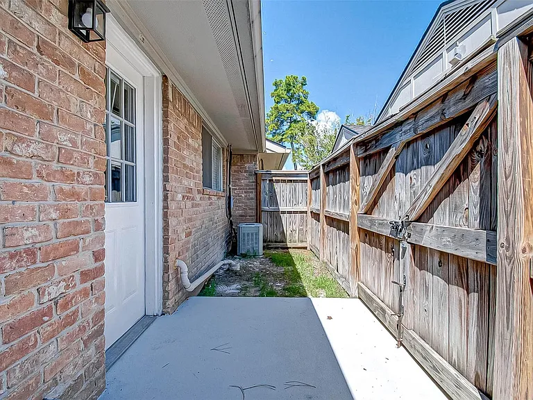 1104 W Tri Oaks Ln #119 — Photo 22
