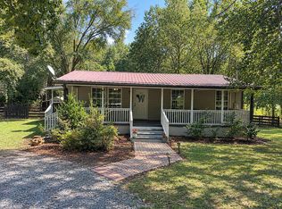 698 Spring Place Rd, White, GA 30184