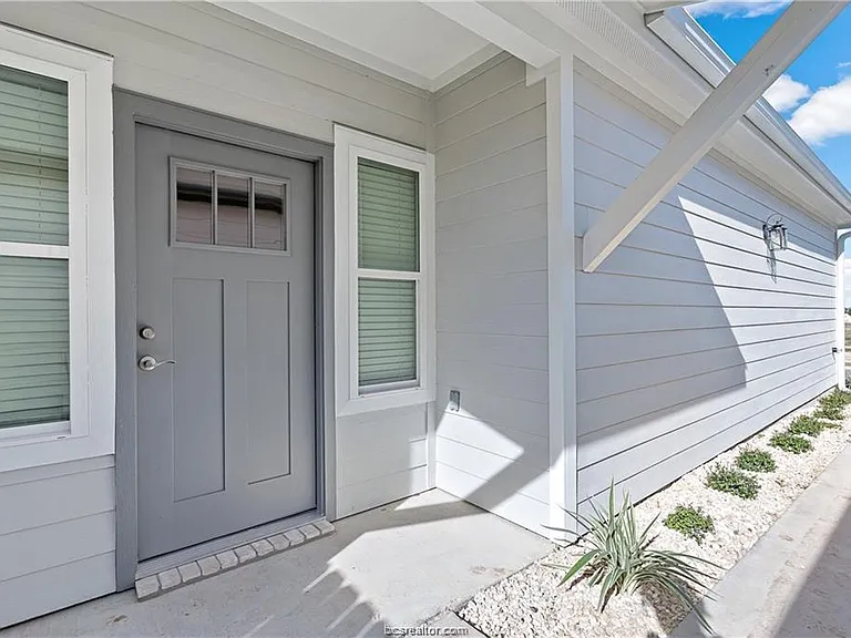 2509 Shady Route Ln — Photo 3