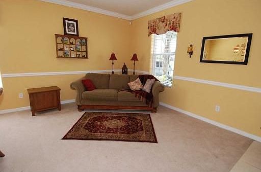 4th image of 10757 Banfield Dr