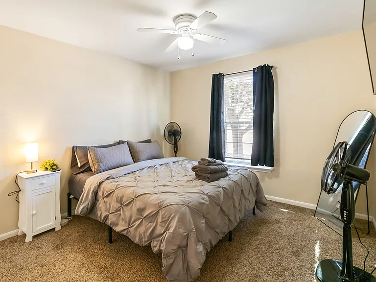 3711 Meadow View Dr — Photo 8