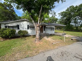 49 2nd St, Laurens, SC 29360