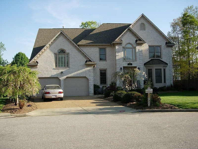 1st image of 102 Quincy Ct