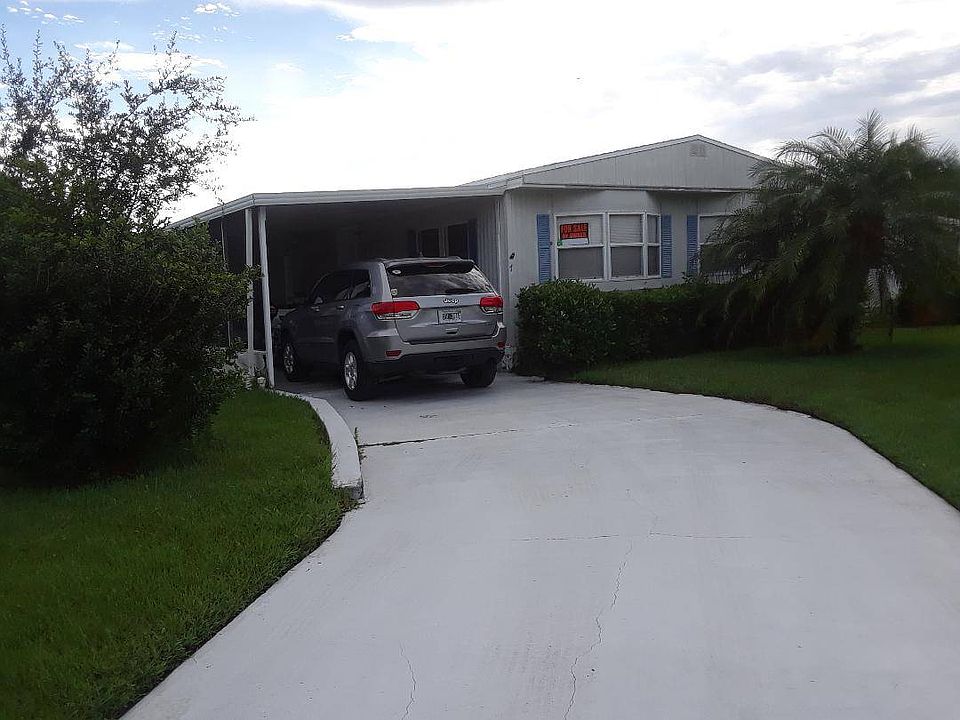 1st image of 7 Florencia Ln