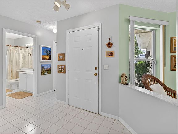 5th image of 6656 Picante Circle