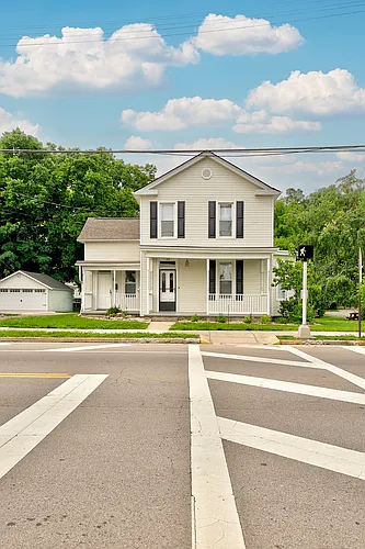568 Main St #B Photo 1 568 Main St #B Photo 1