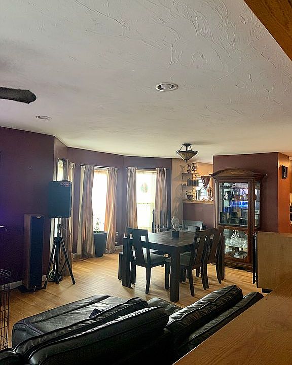 1st floor dining room 