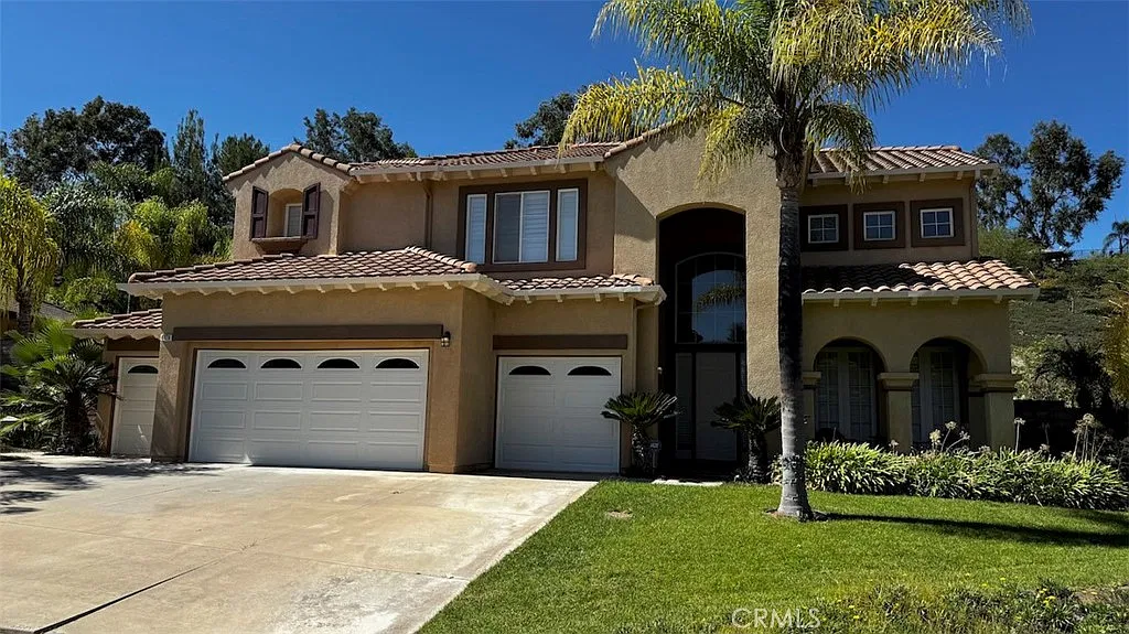 5 bed, 4.5 bath, 4136 sqft, $5,500 — Photo 2