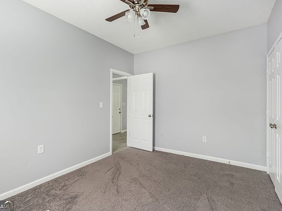 5th image of 213 Parklane Ct