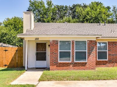 130 Oakwood Ln, Kennedale, TX, 76060