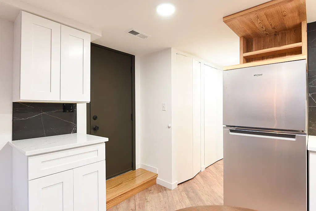 1 bed, 800 sqft, $1,700 — Photo 2