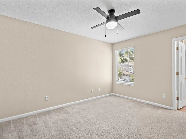 313 Scrub Jay Dr — Photo 22