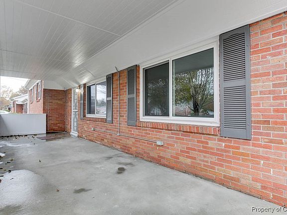 5th image of 53 Longwood Dr